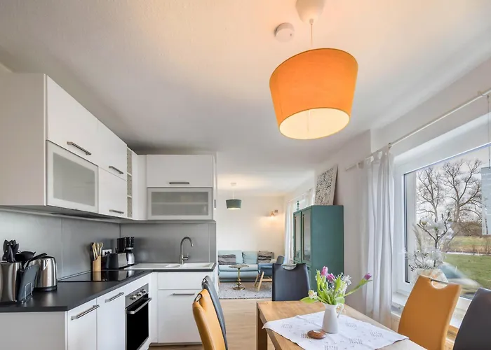 Reinhilde Mit Sauna Дом отдыха Felsberg